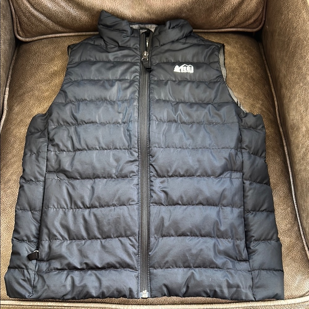 REI Boys Black Puffer Vest